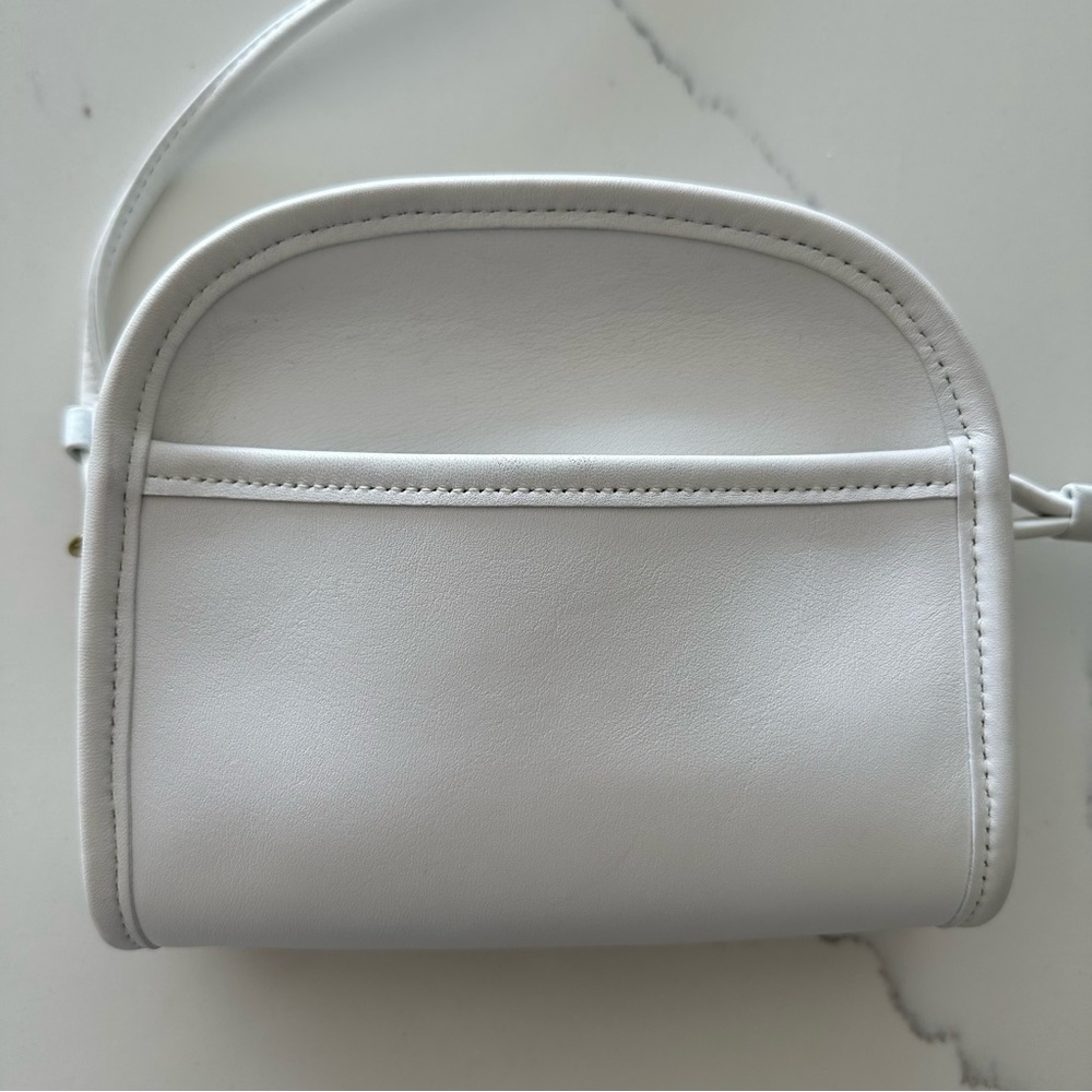 Like New Coach Vintage Abbie Crossbody Bag 9017 in White